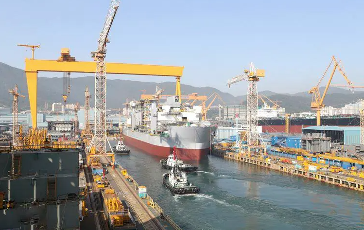 海域碼頭、散貨船跟蹤監(jiān)測(cè)攝像頭起到的作用