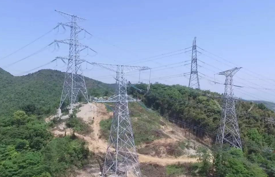 超高壓輸電線路、電力傳輸線路為什么需要在鐵塔周邊安裝防火監(jiān)測系統(tǒng)？